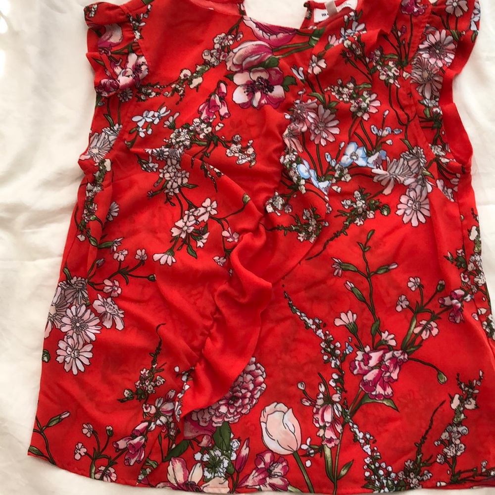 Floral top